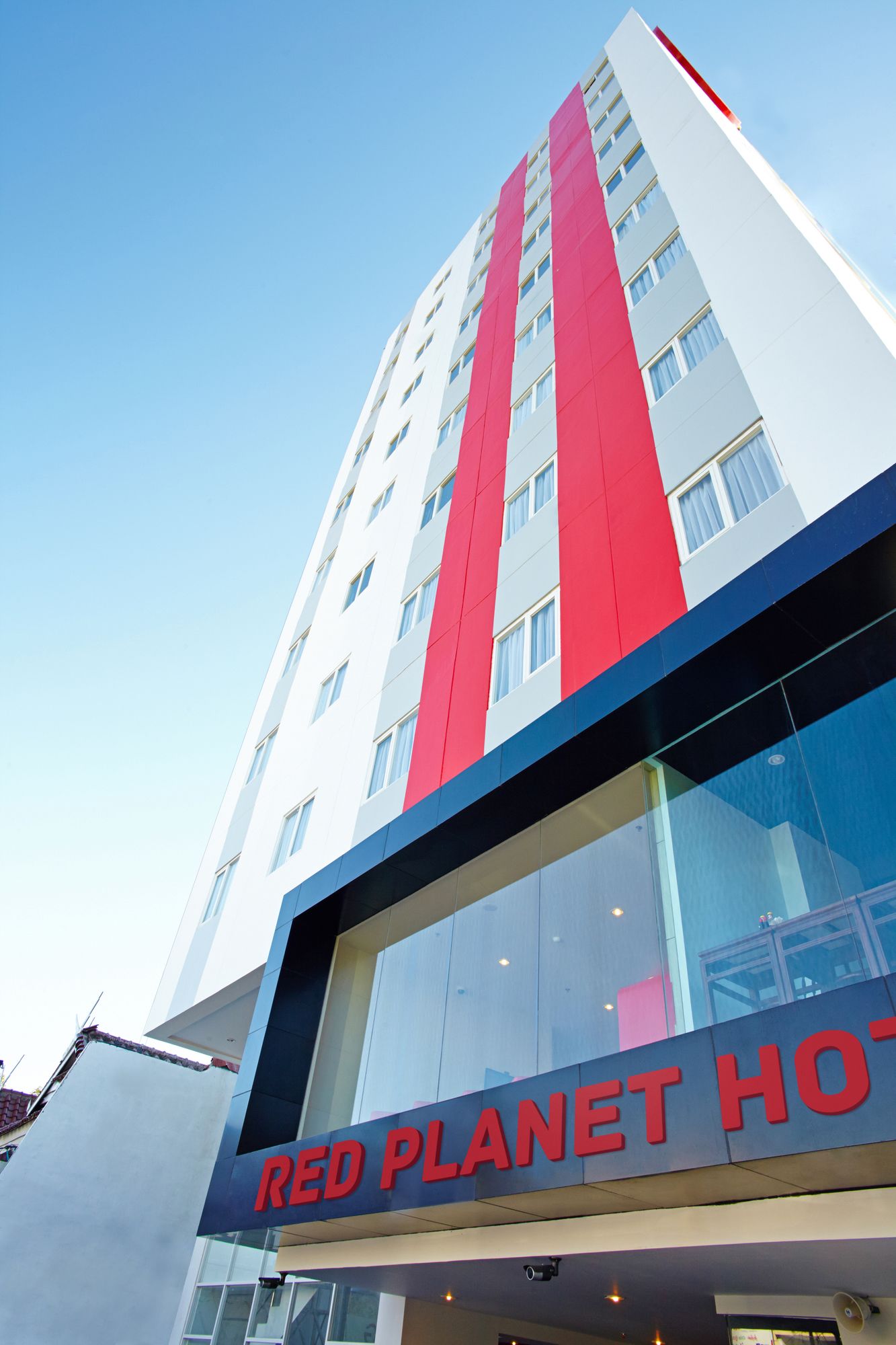 Monoloog Hotel Makassar