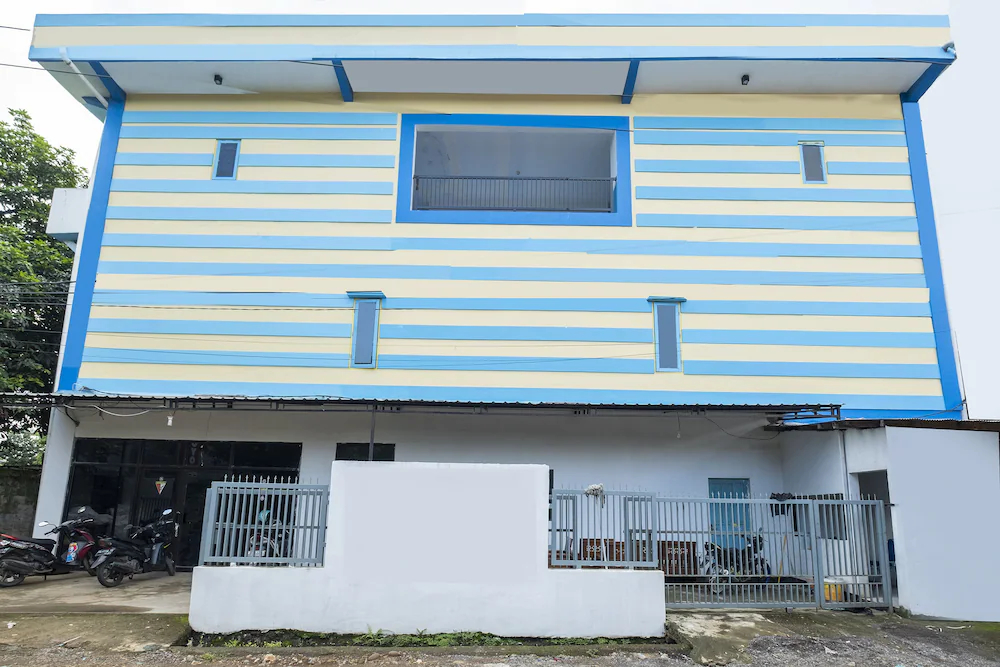 RF Homestay by OYO Rooms