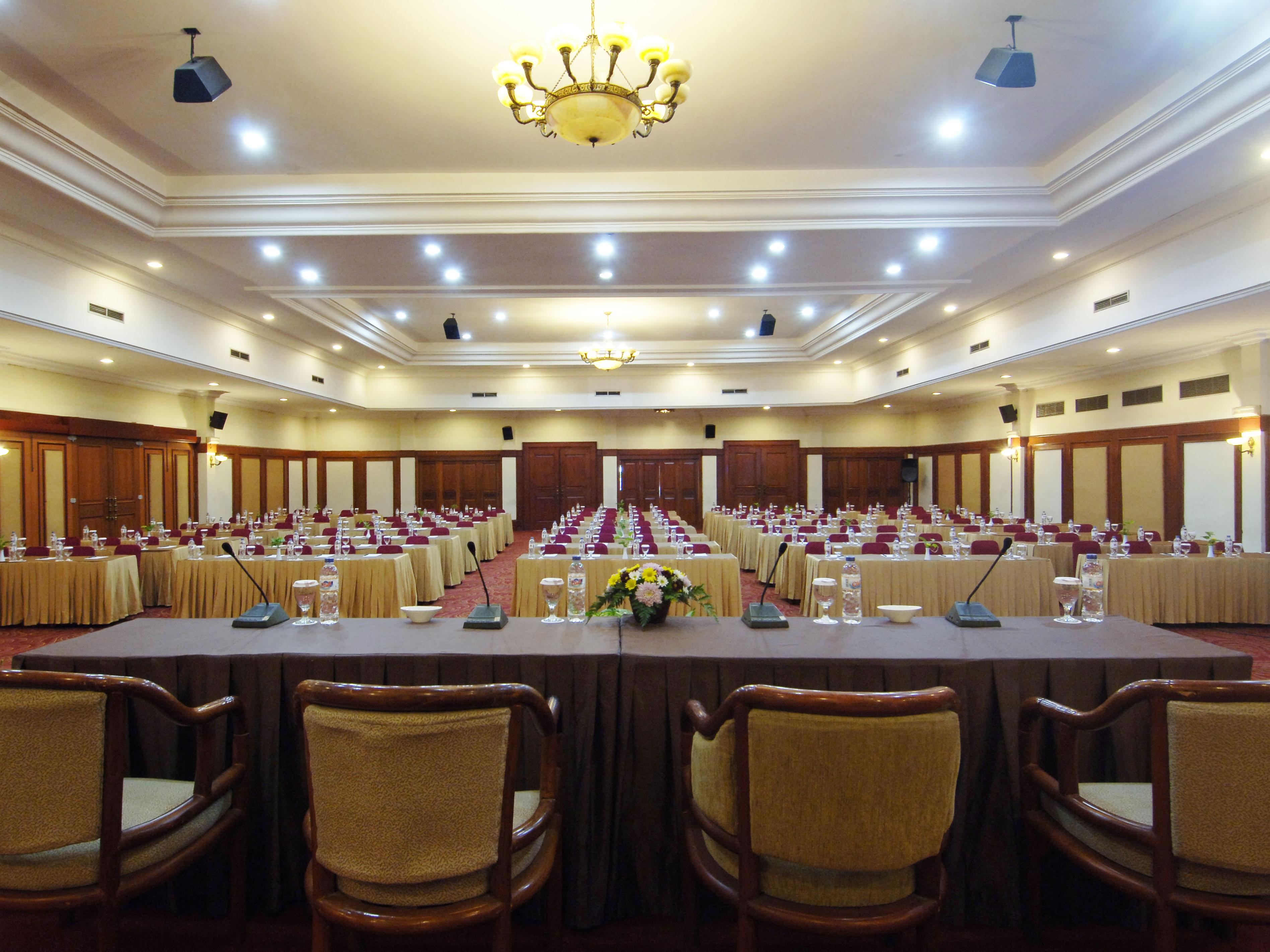 Singgasana Hotel Makassar