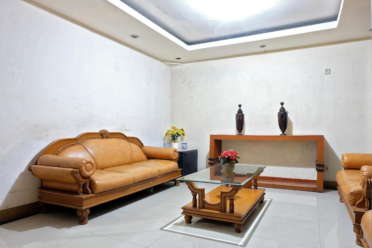 SPOT ON 2661 Wisma Maysara Makassar