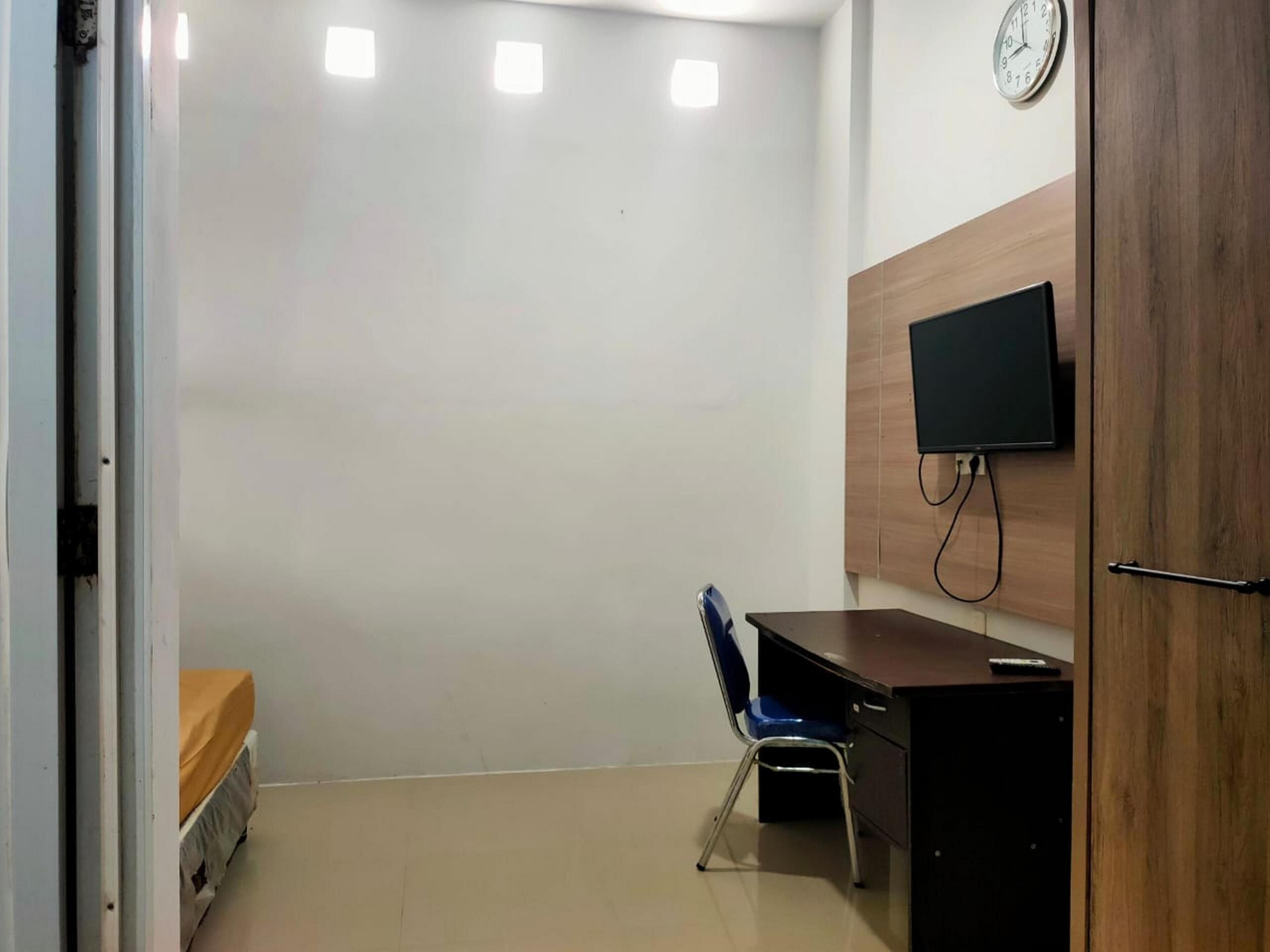 SPOT ON Kost 3 Kelor Syariah