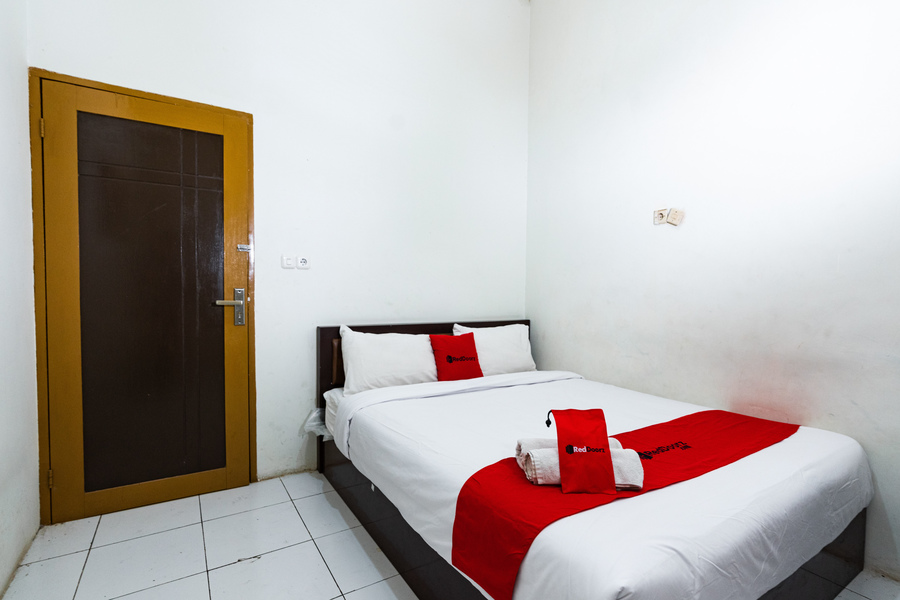 Wisma Makassar by RedDoorz