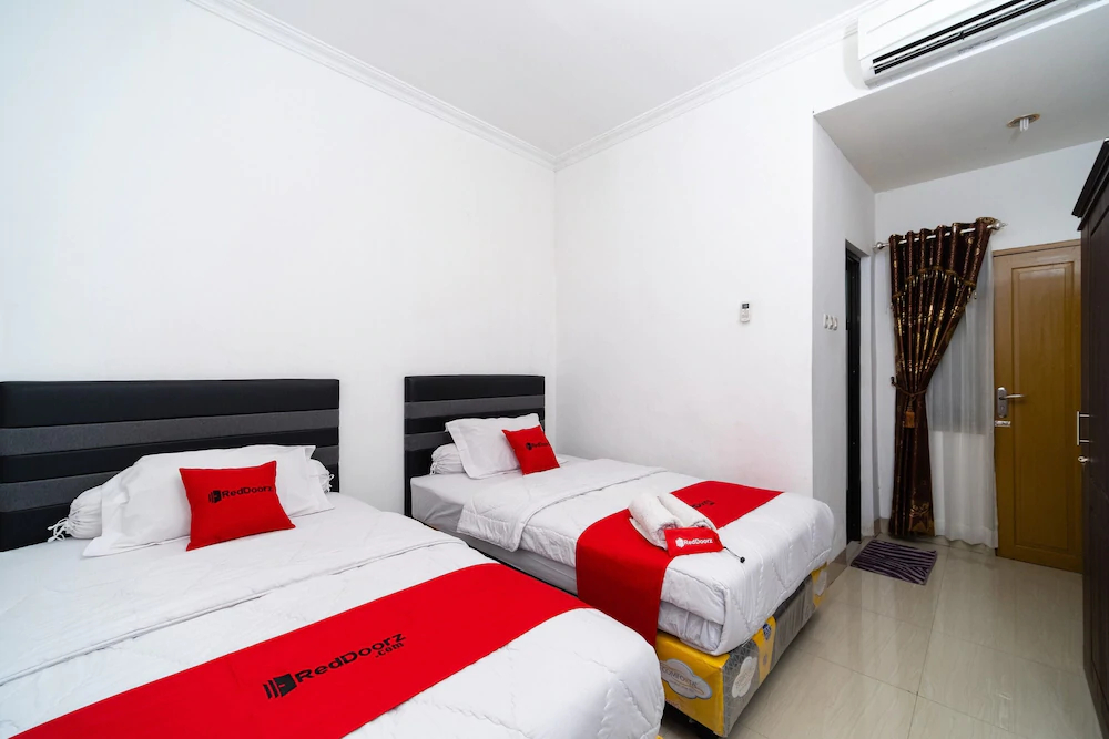 OYO Flagship 91534 Wisma Metro Permai