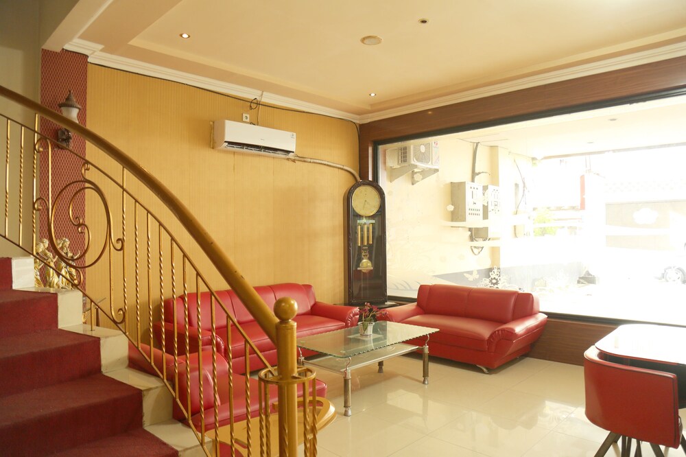 Wisma Prima by OYO Rooms