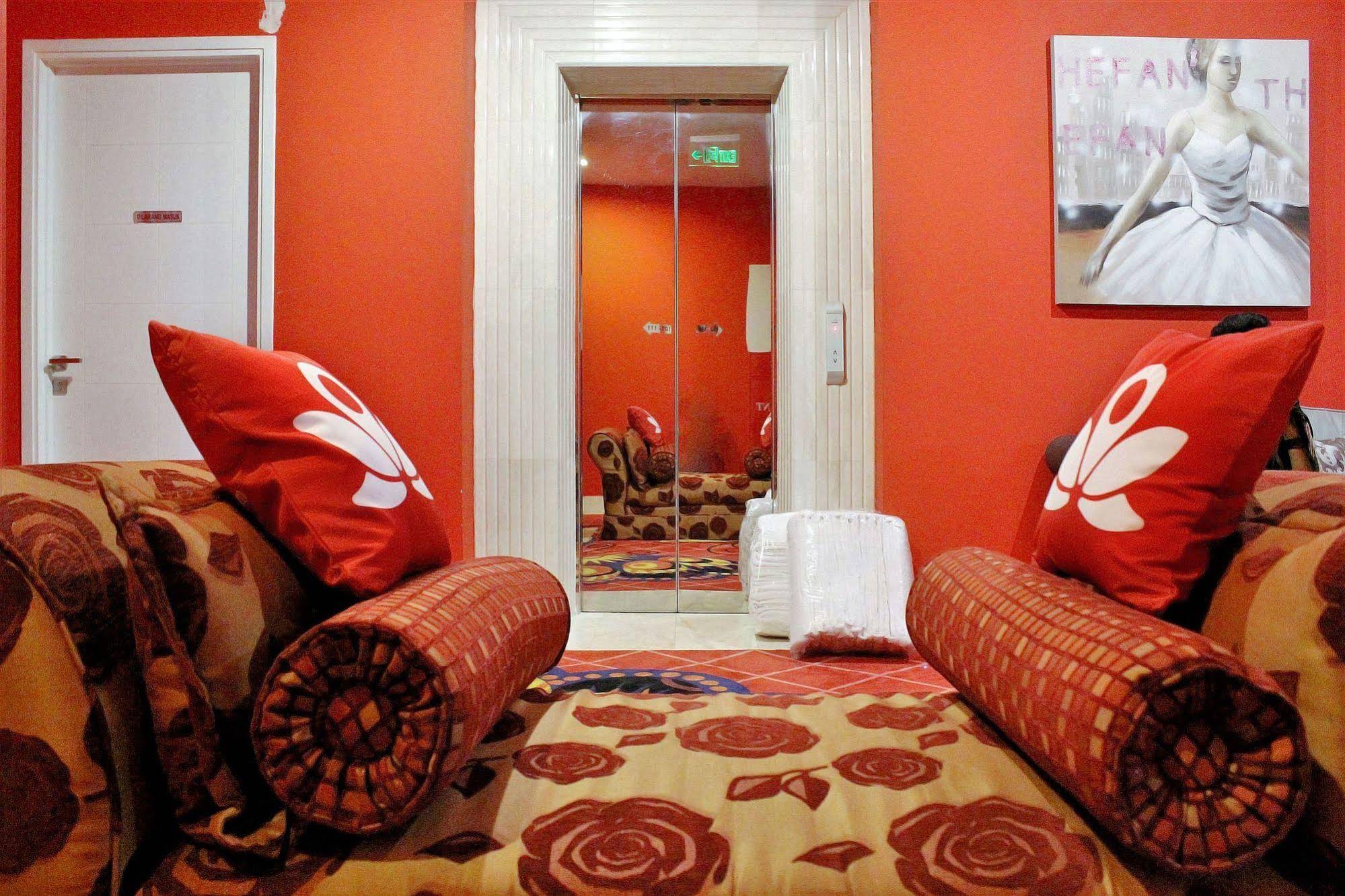 M Boutique Hotel by ZEN Rooms