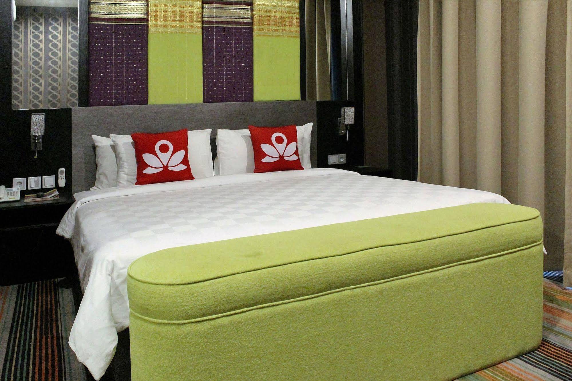 M Boutique Hotel by ZEN Rooms
