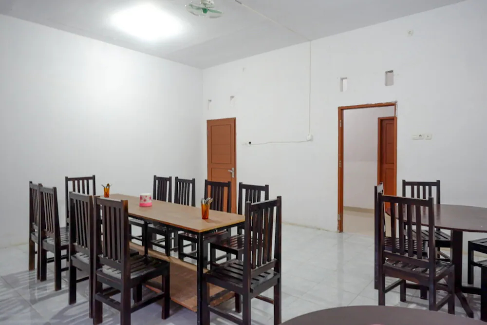 Lestari by RedDoorz