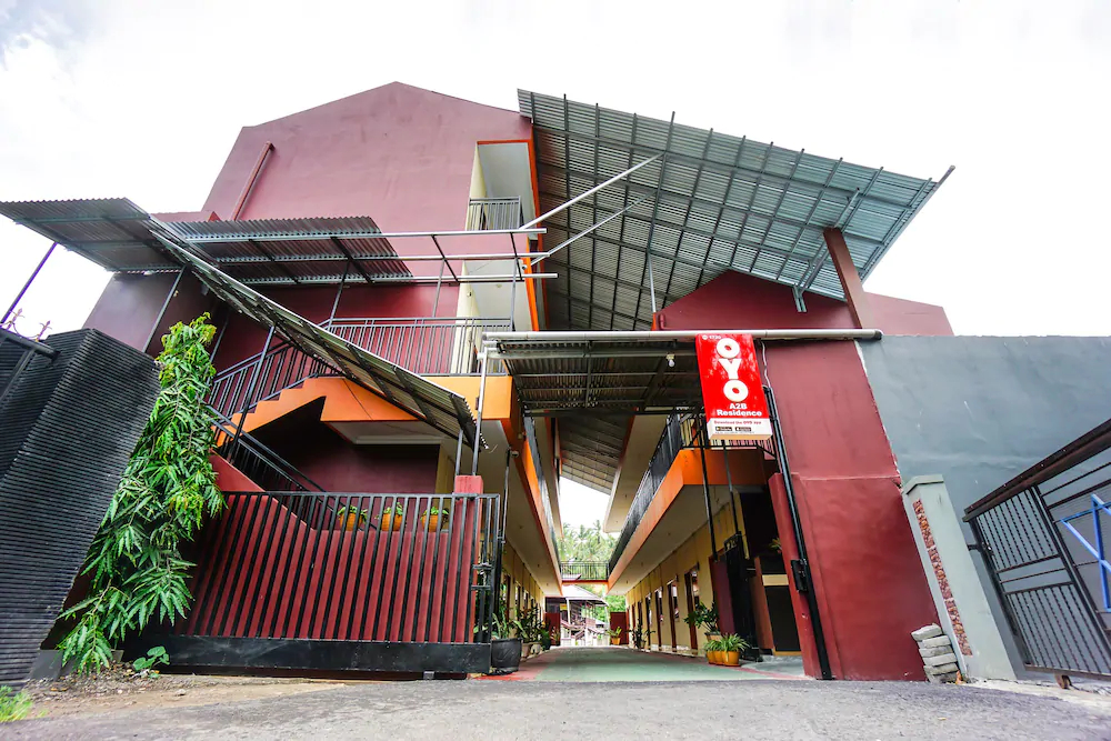 A2b Residence by OYO Rooms