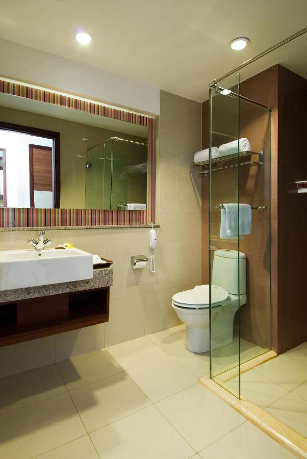 Aston Manado Hotel