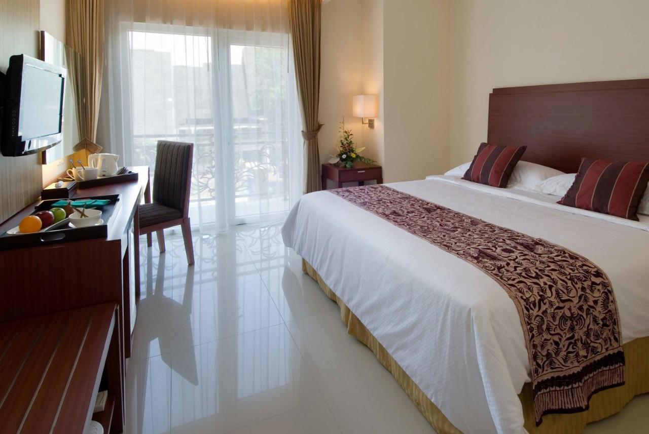 Aston Manado Hotel