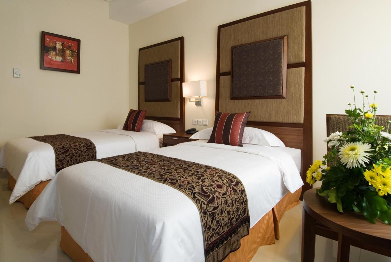 Aston Manado Hotel