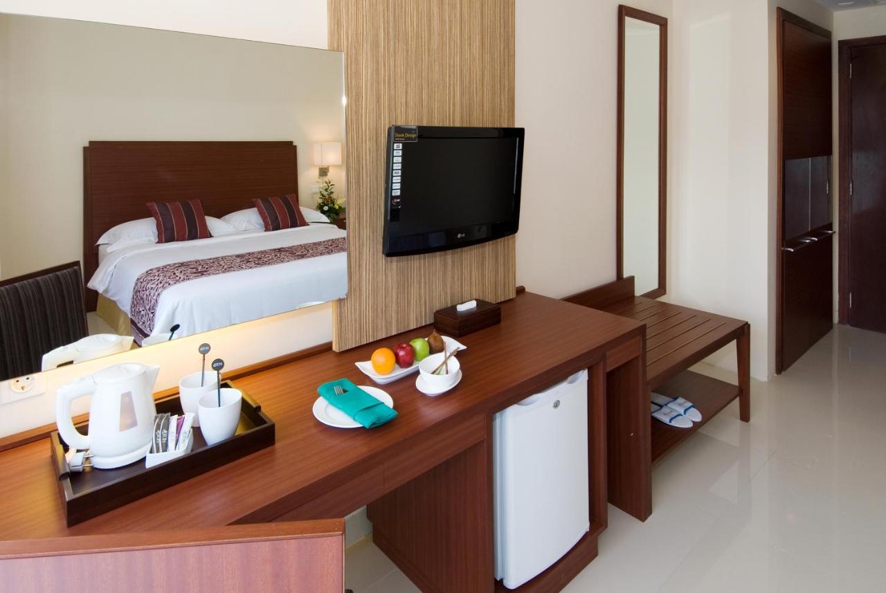 Aston Manado Hotel