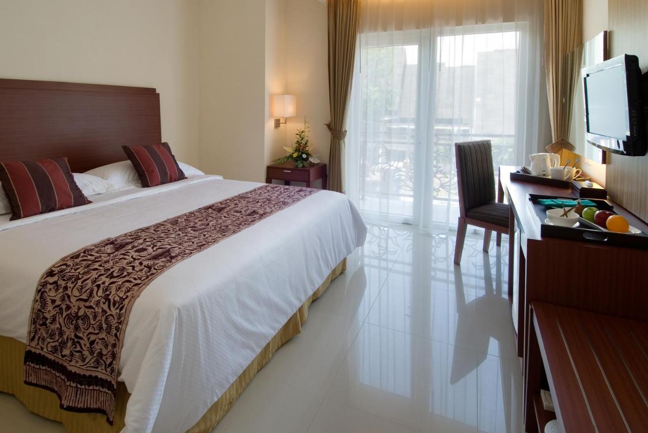 Aston Manado Hotel