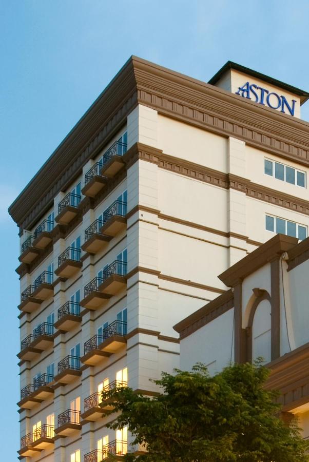 Aston Manado Hotel