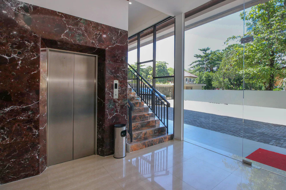 Bahu Bay Residence by Airy Rooms