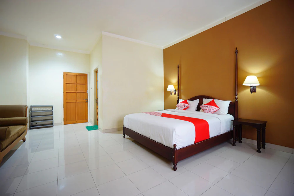 Bastiana Residence by OYO Rooms