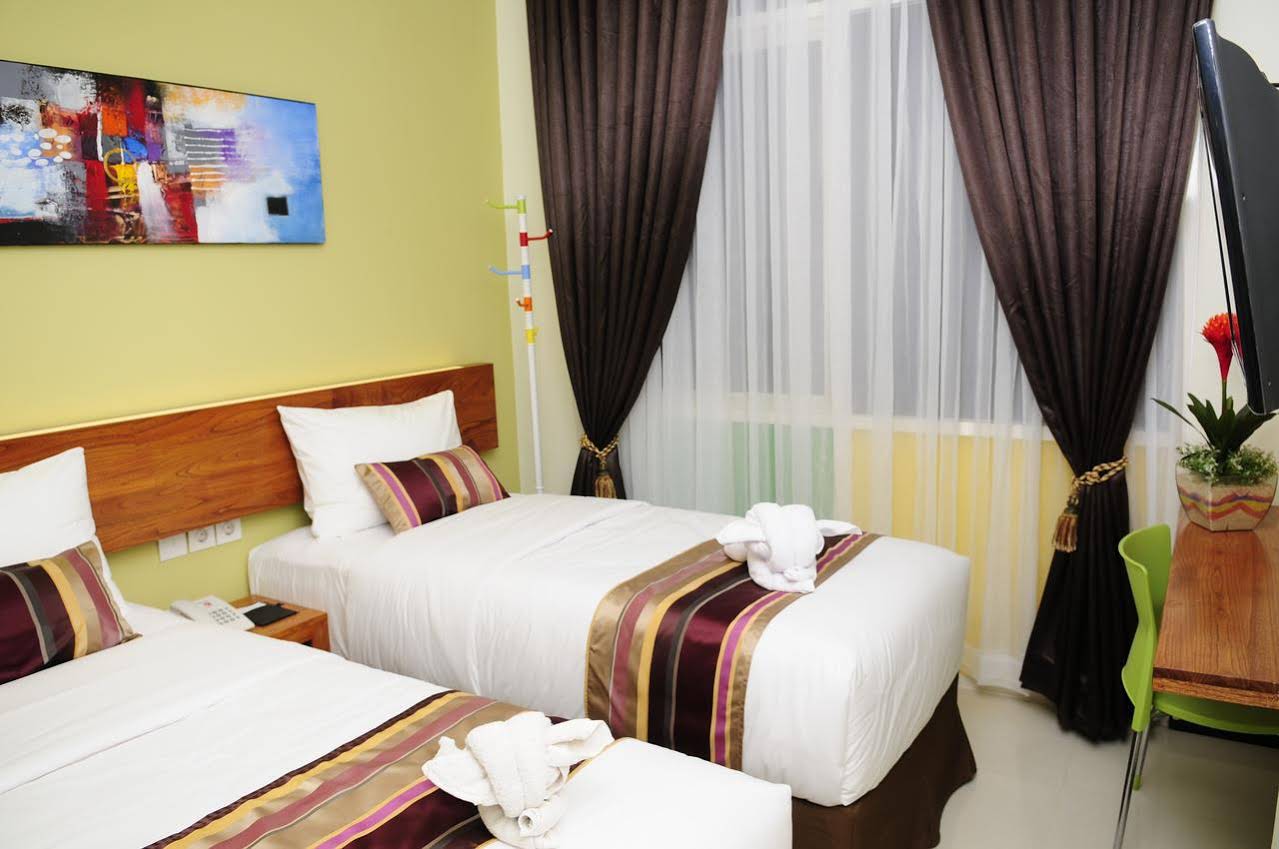 Biz Boulevard Hotel