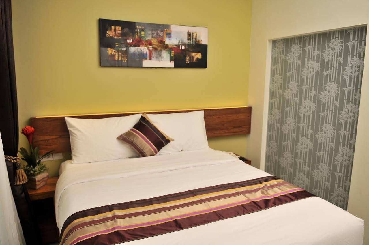 Biz Boulevard Hotel
