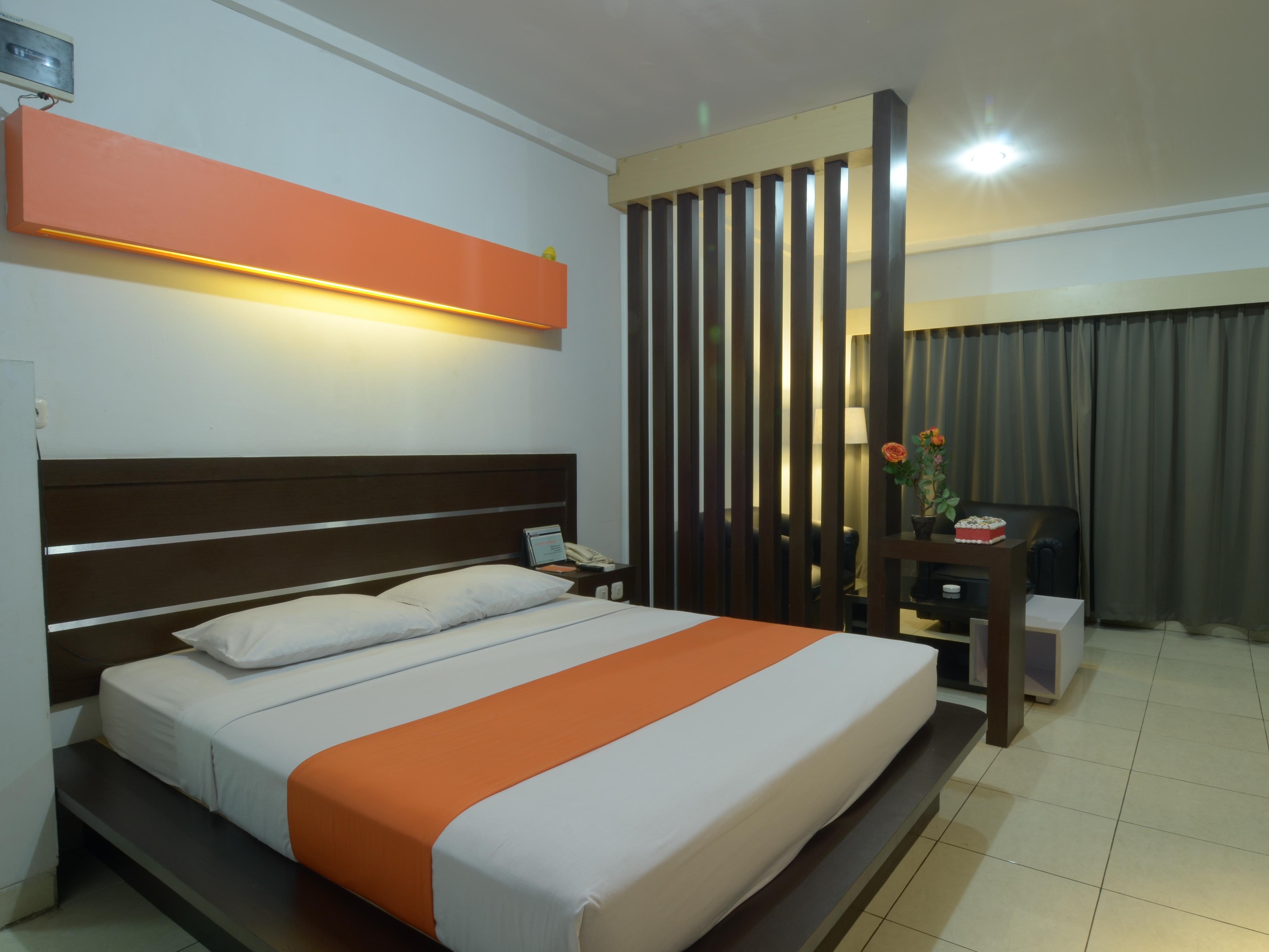 Boulevard Hotel