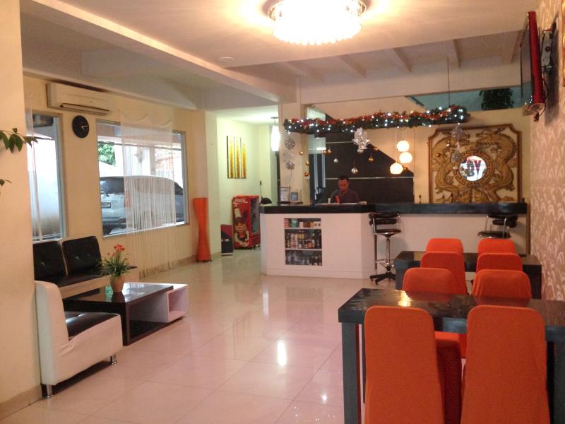 Boulevard Hotel