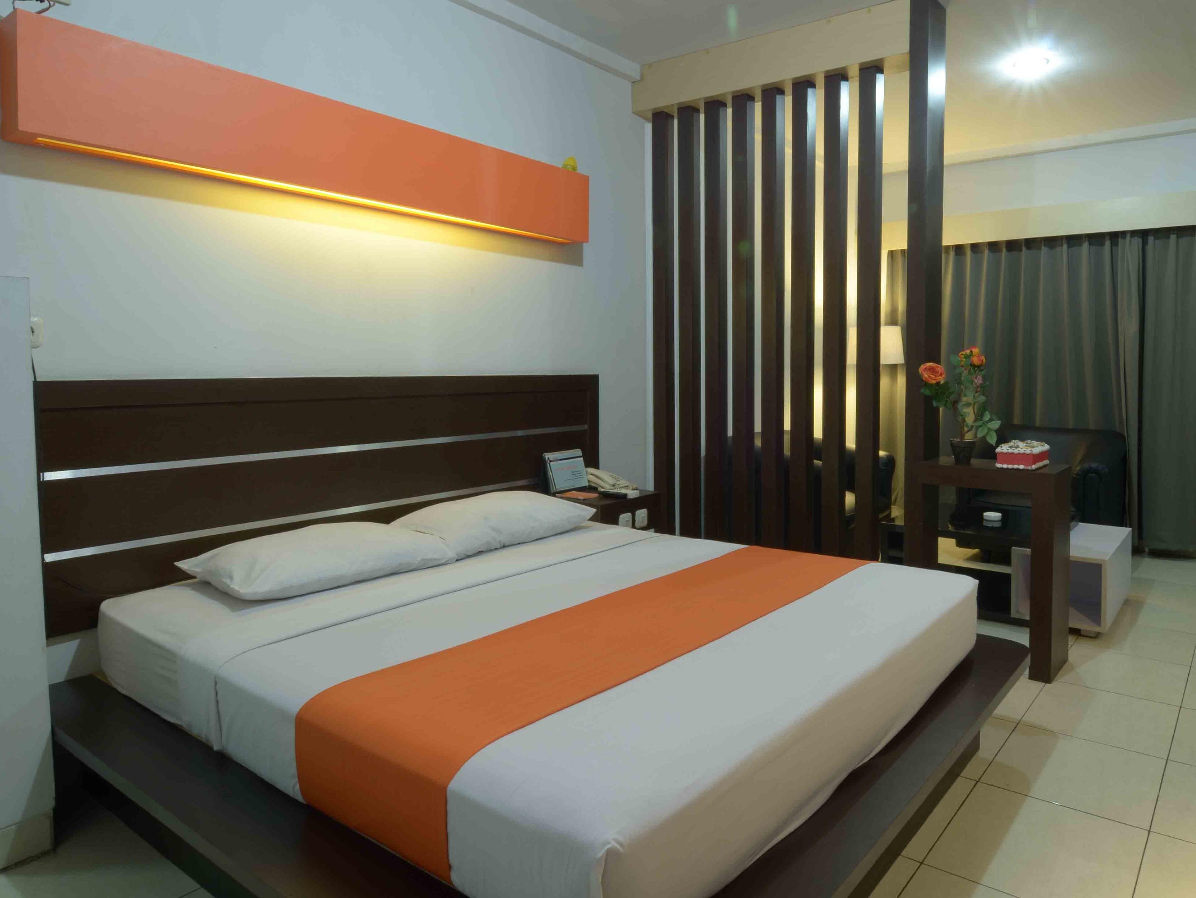 Boulevard Hotel
