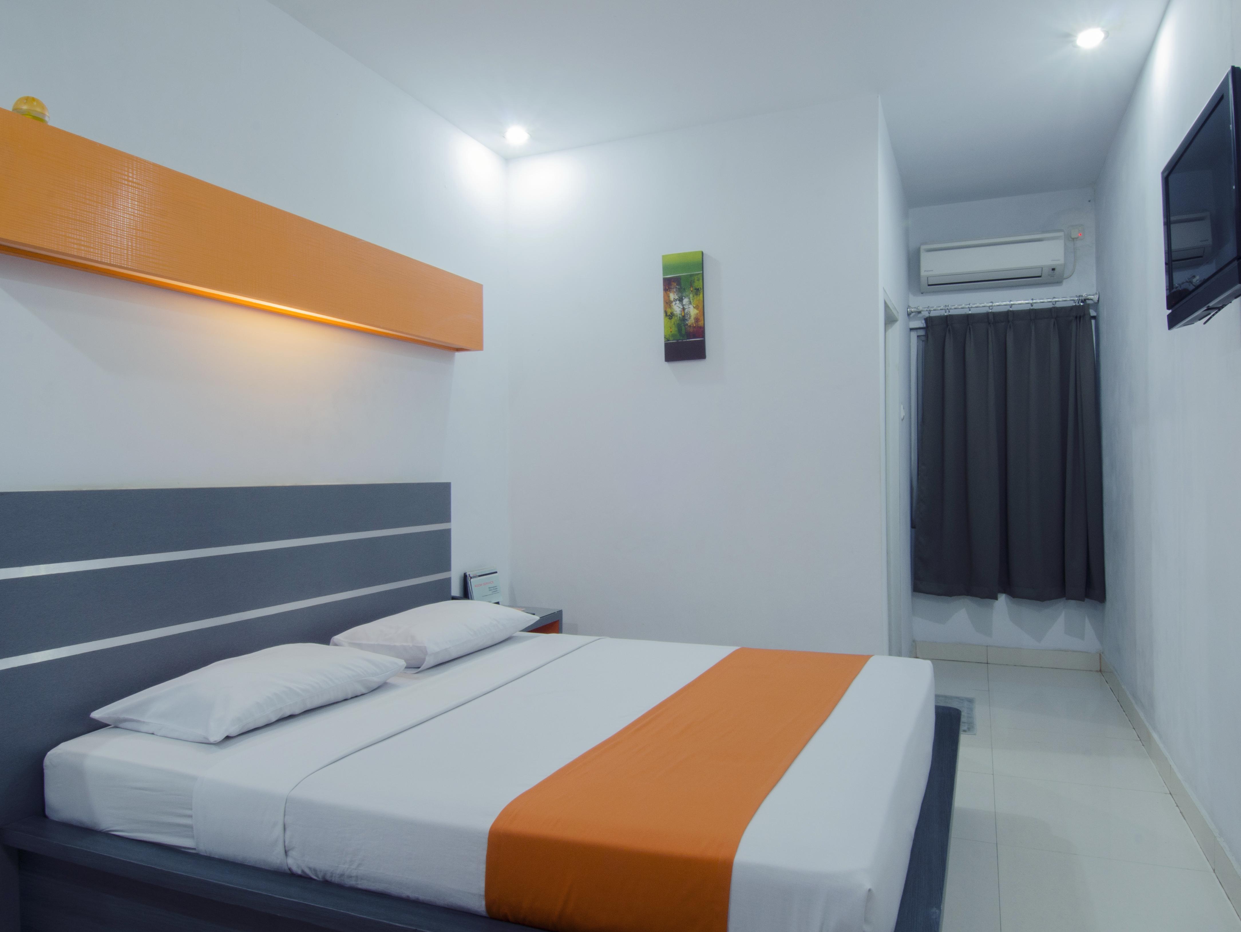 Boulevard Hotel
