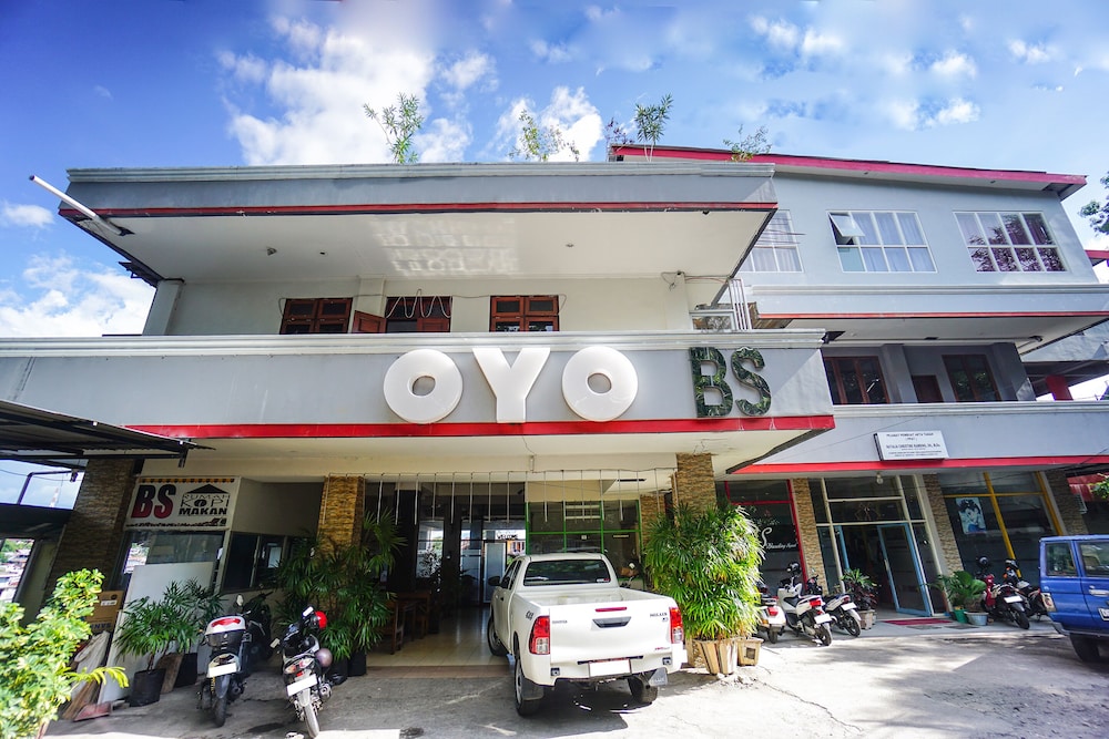 Bs Residence by OYO Rooms