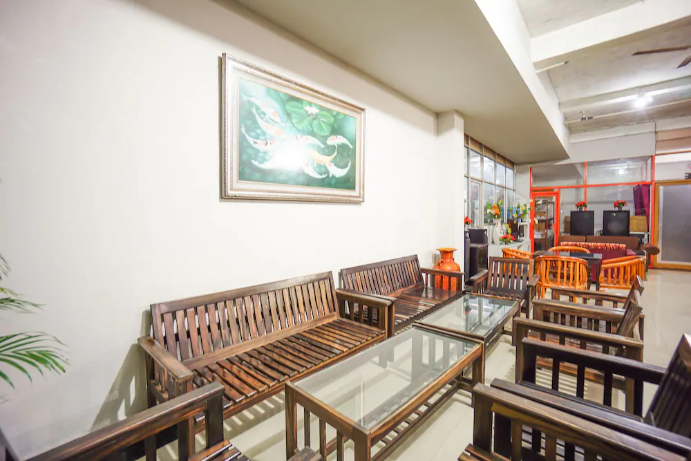 Bs Residence by OYO Rooms