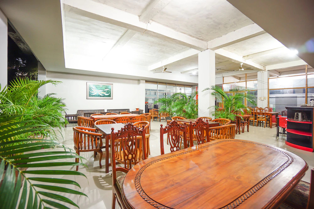 Bs Residence by OYO Rooms