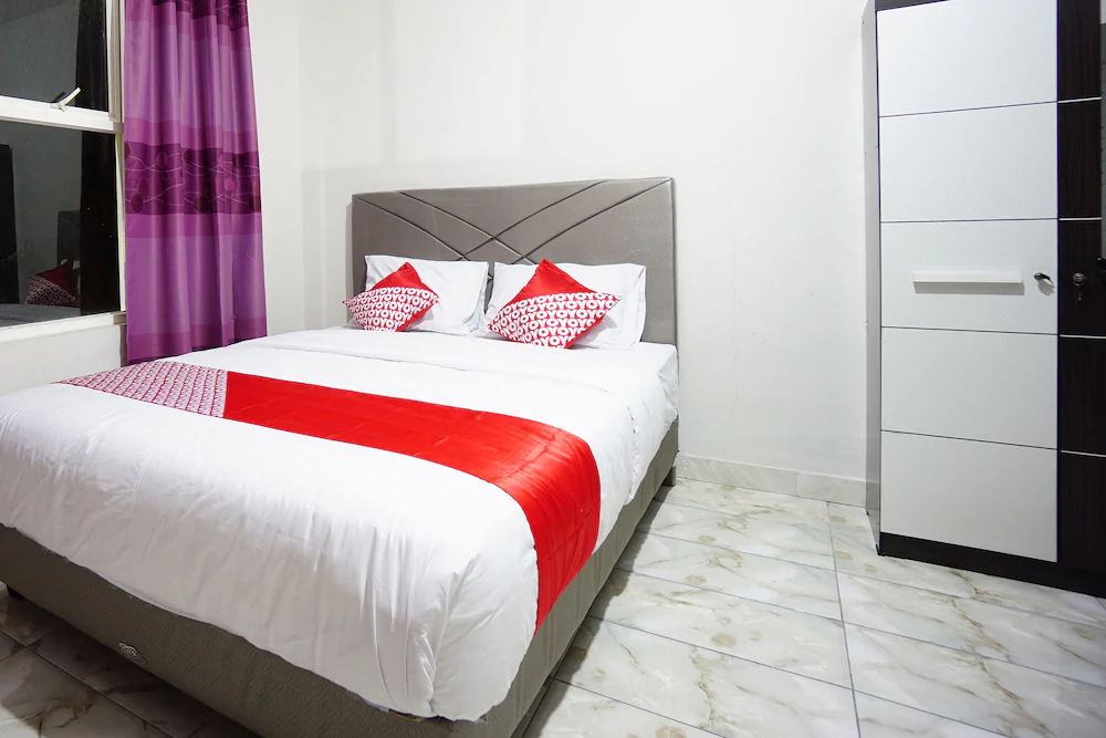 Bs Residence by OYO Rooms