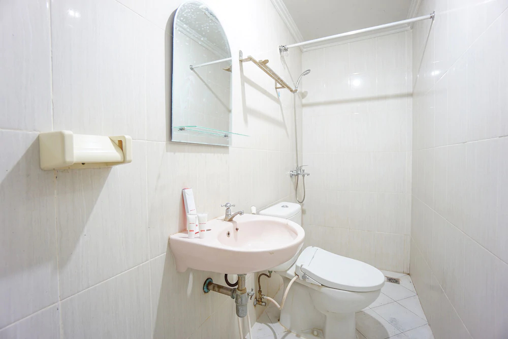 Bs Residence by OYO Rooms