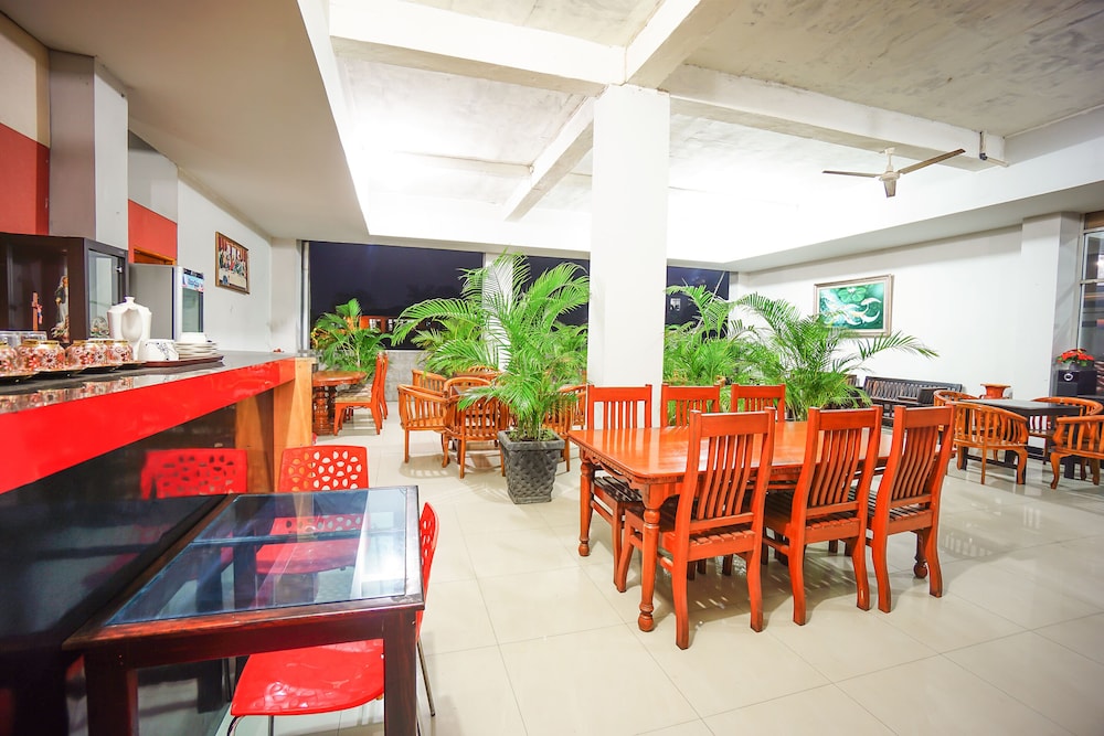 Bs Residence by OYO Rooms
