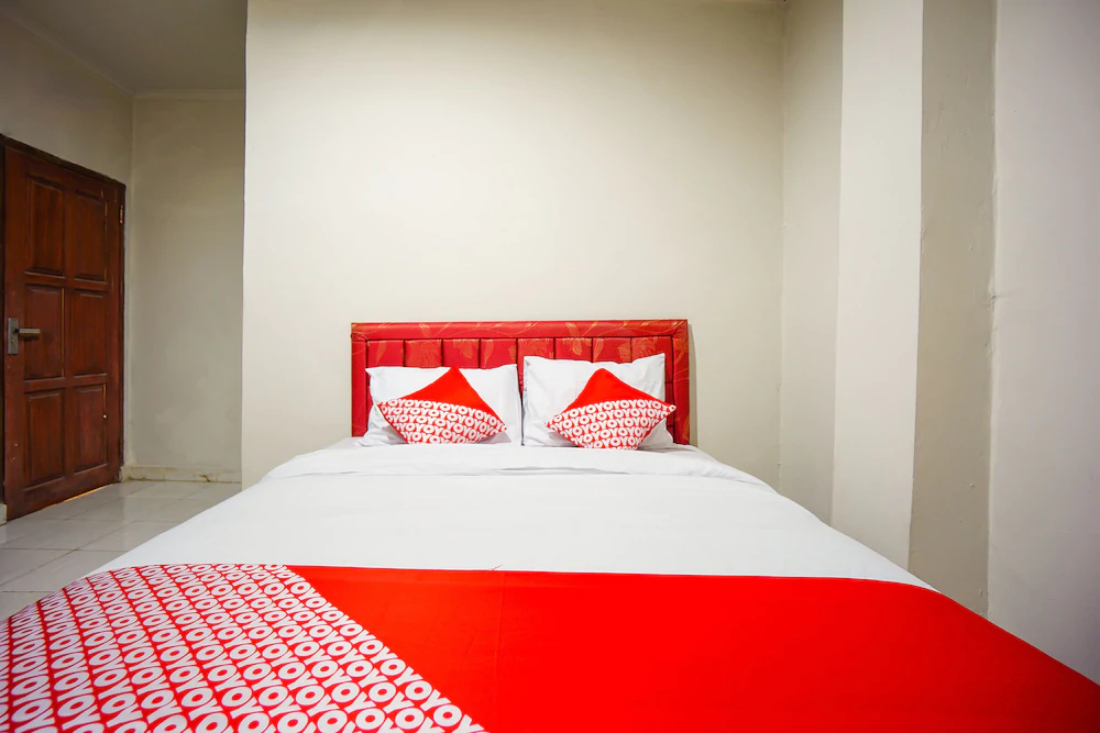 Bs Residence by OYO Rooms