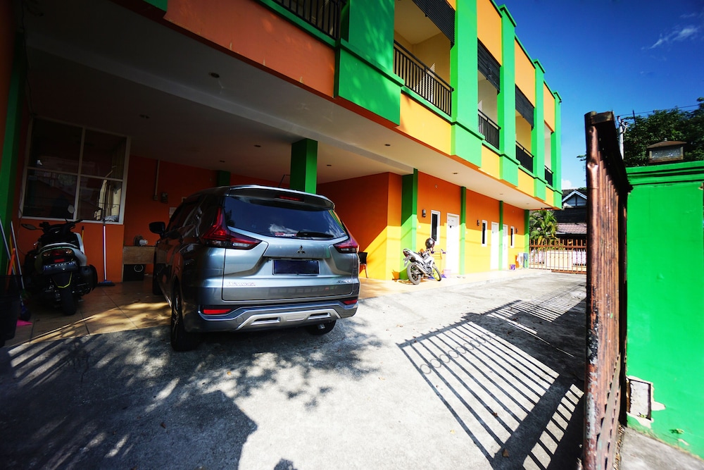 Carrot House by OYO Rooms