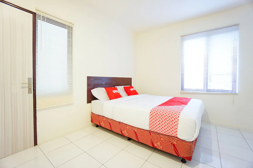 Cozy Home by OYO Rooms