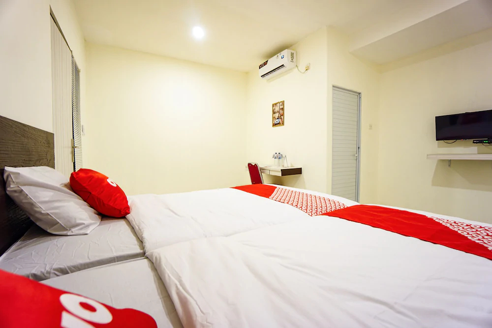 Cozy Home by OYO Rooms