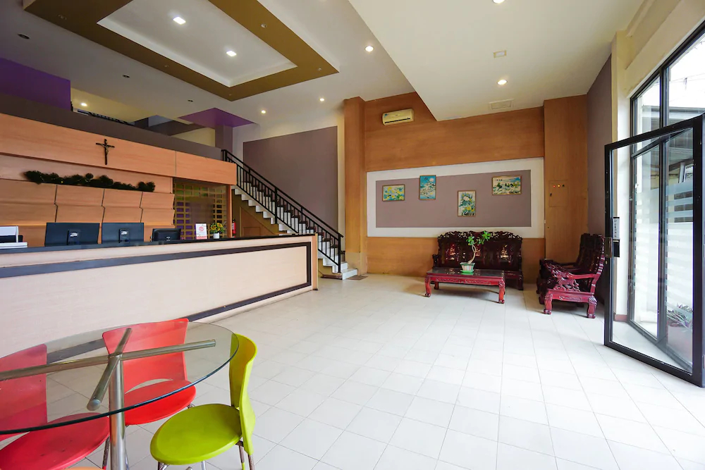 D'karombasan Hotel by OYO Rooms