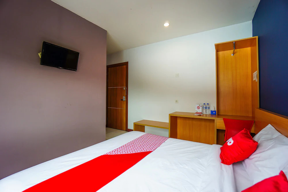 D'karombasan Hotel by OYO Rooms