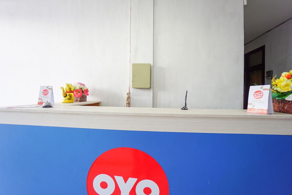 Edward Residence Malalayang by OYO Rooms