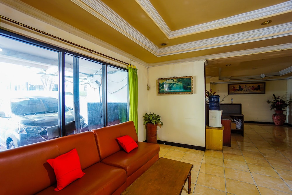 Galaxy Hotel by OYO Rooms