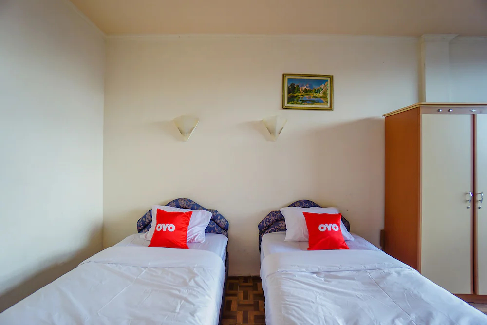 Galaxy Hotel by OYO Rooms