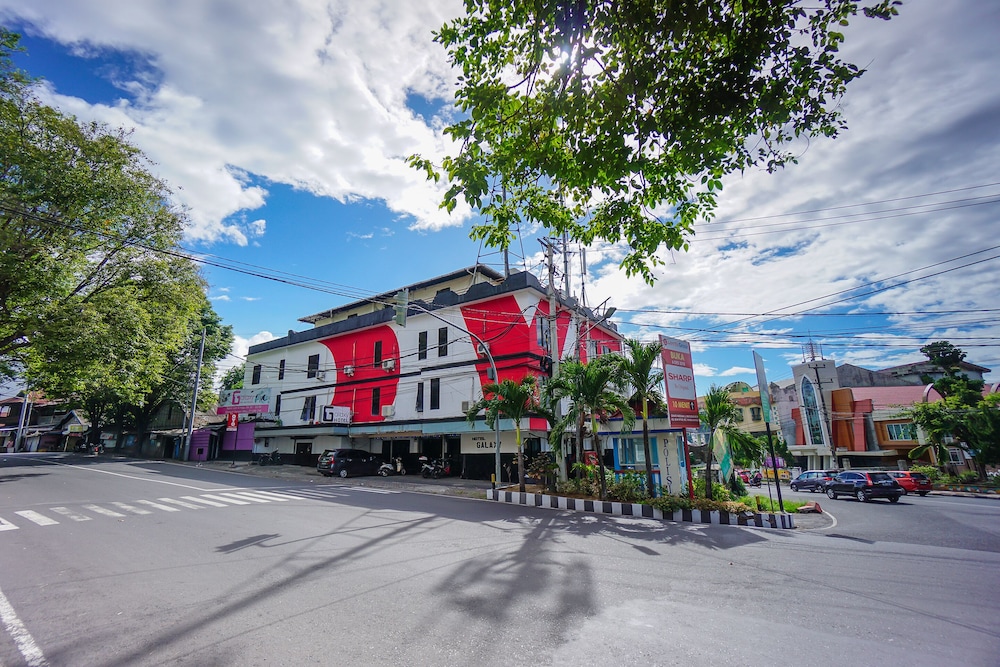 Galaxy Hotel by OYO Rooms