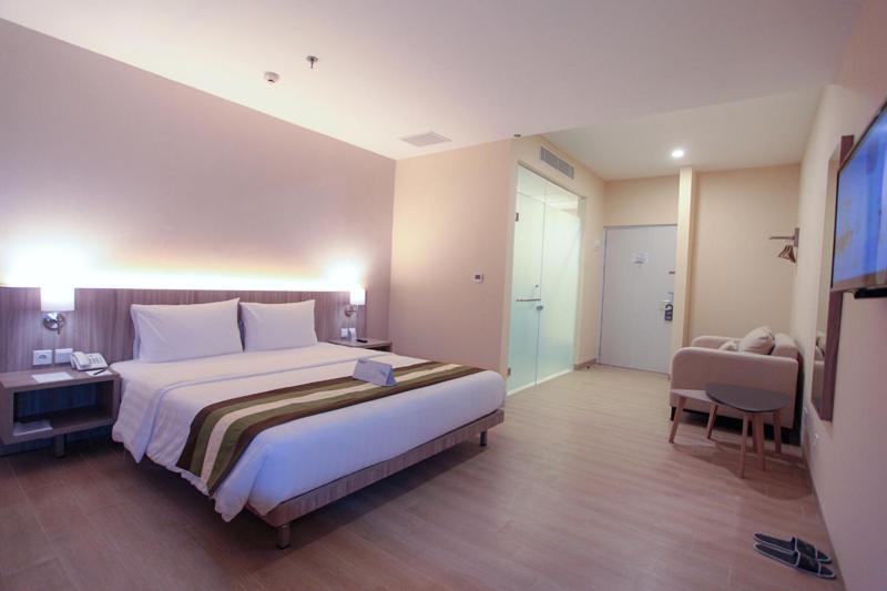 Grand Whiz Megamas Manado