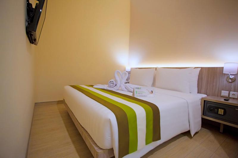 Grand Whiz Megamas Manado