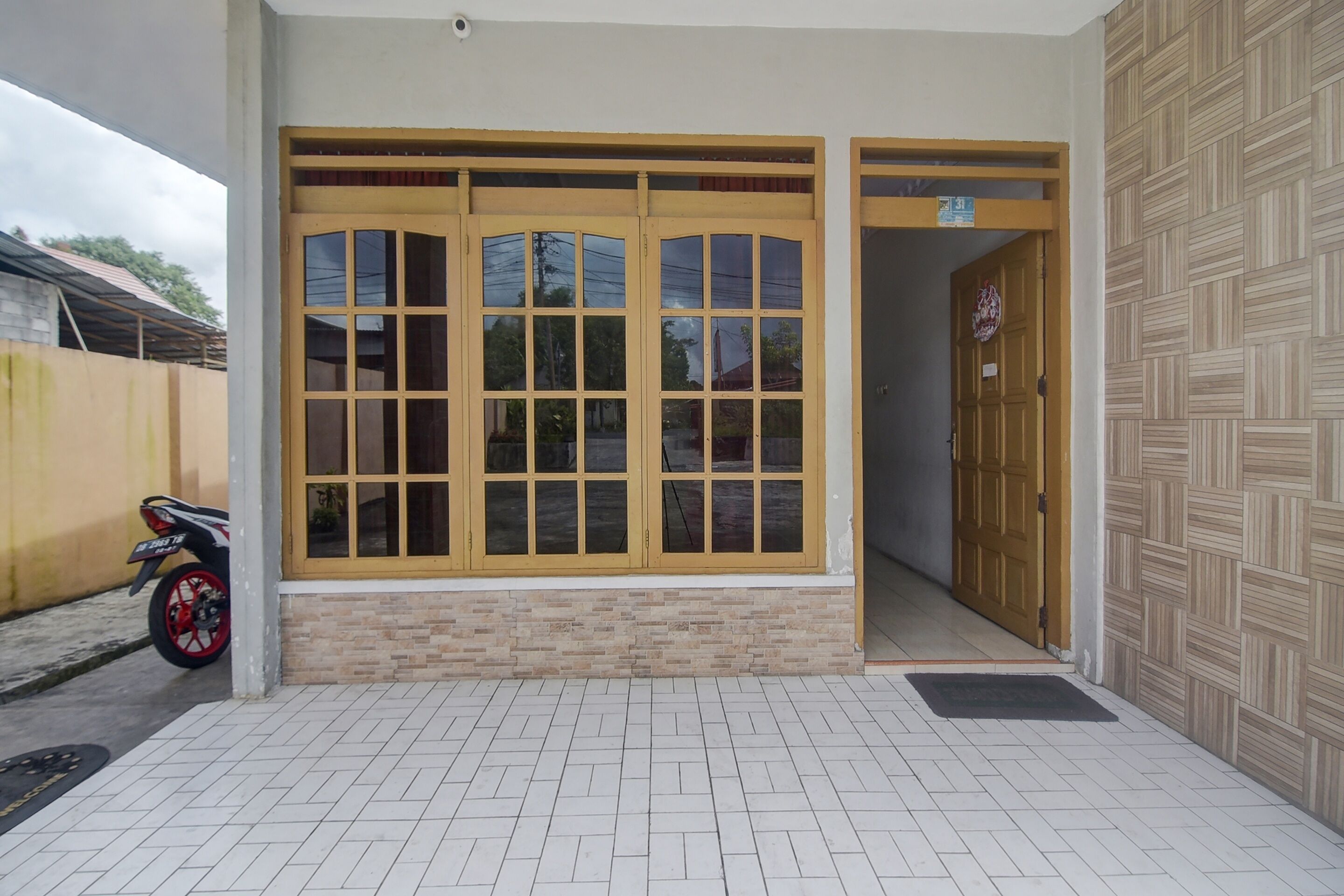 Hotel Borneo by Oyo