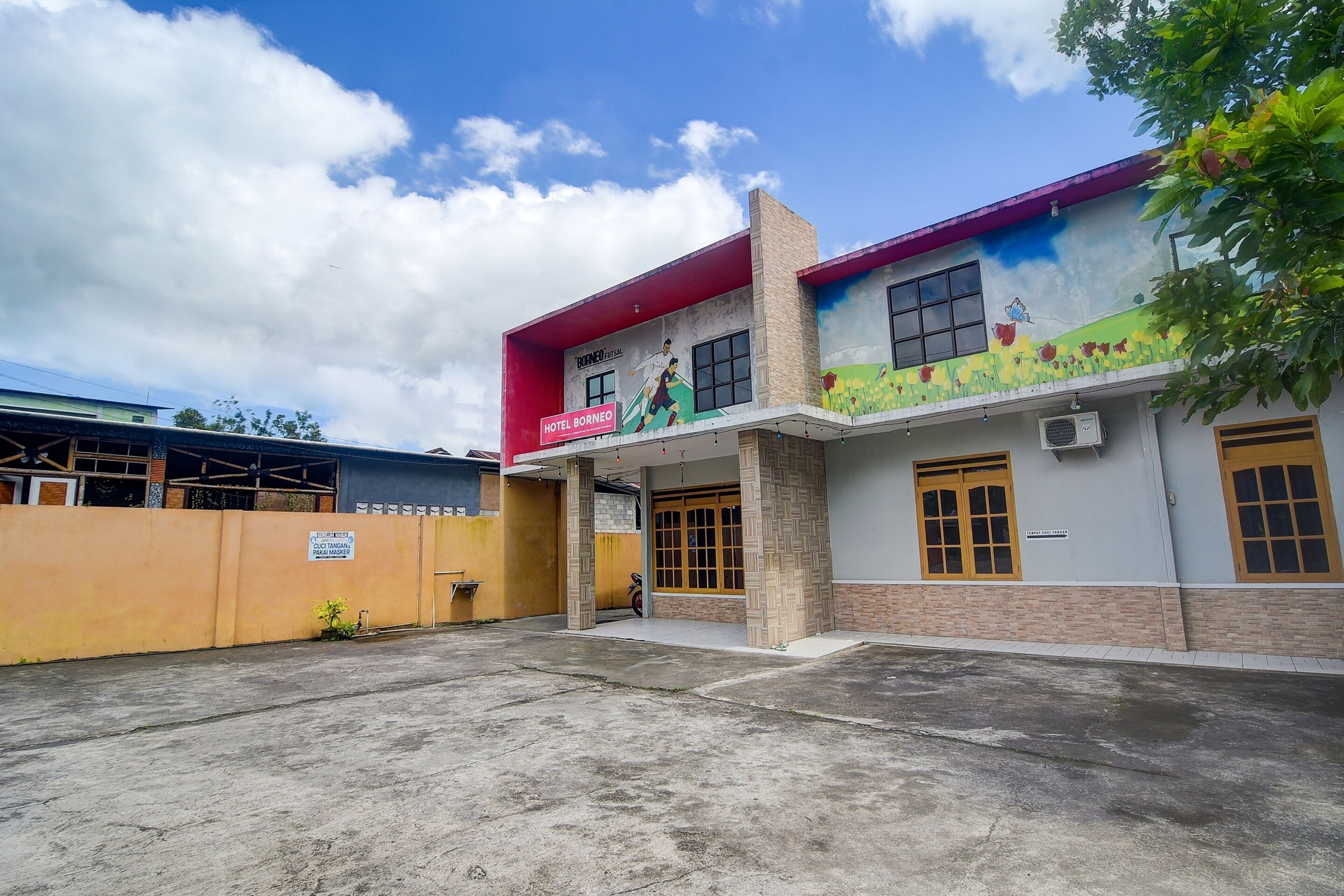 Hotel Borneo by Oyo