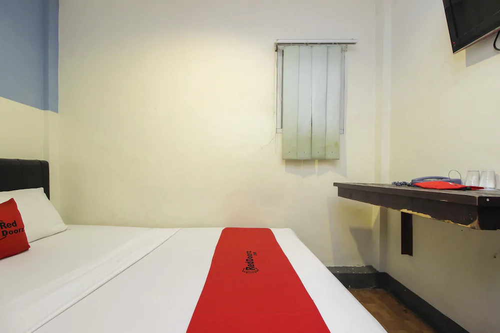 Hotel Divina By RedDoorz