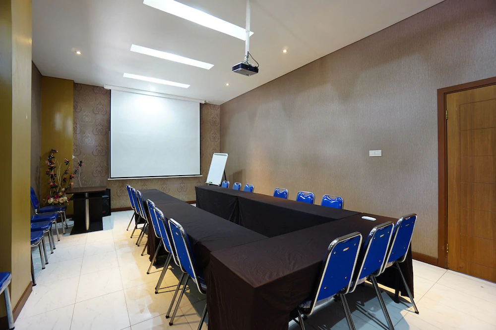 Hotel D'kanaka Riverview by OYO Rooms