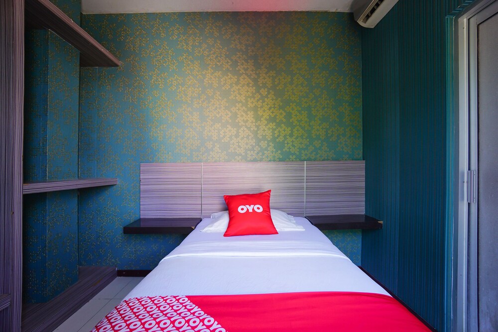 Hotel D'komo by OYO Rooms
