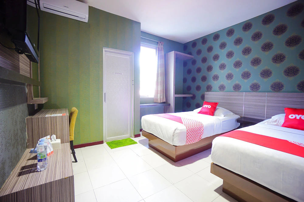 Hotel D'komo by OYO Rooms